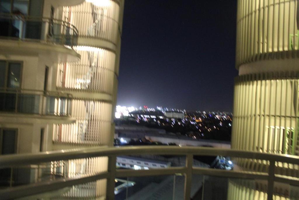 Azure Urban Resort A3 Near Airport Mall With Balcony Wavepool Manila Exterior photo