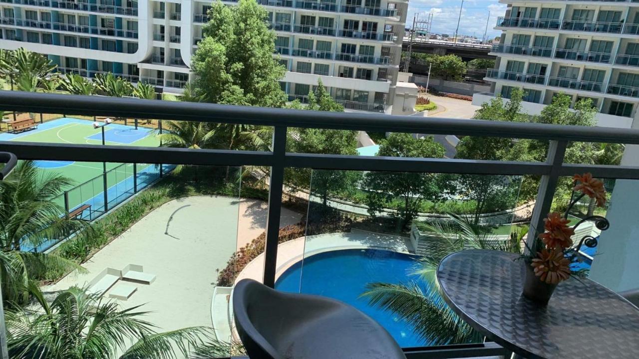 Azure Urban Resort A3 Near Airport Mall With Balcony Wavepool Manila Exterior photo